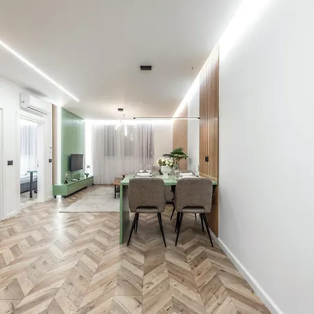 아파트 Tropical Palm Retreat Beachside Durrës